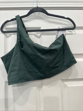 Bandier One-Shoulder Sports Bra — Deep Green (21)